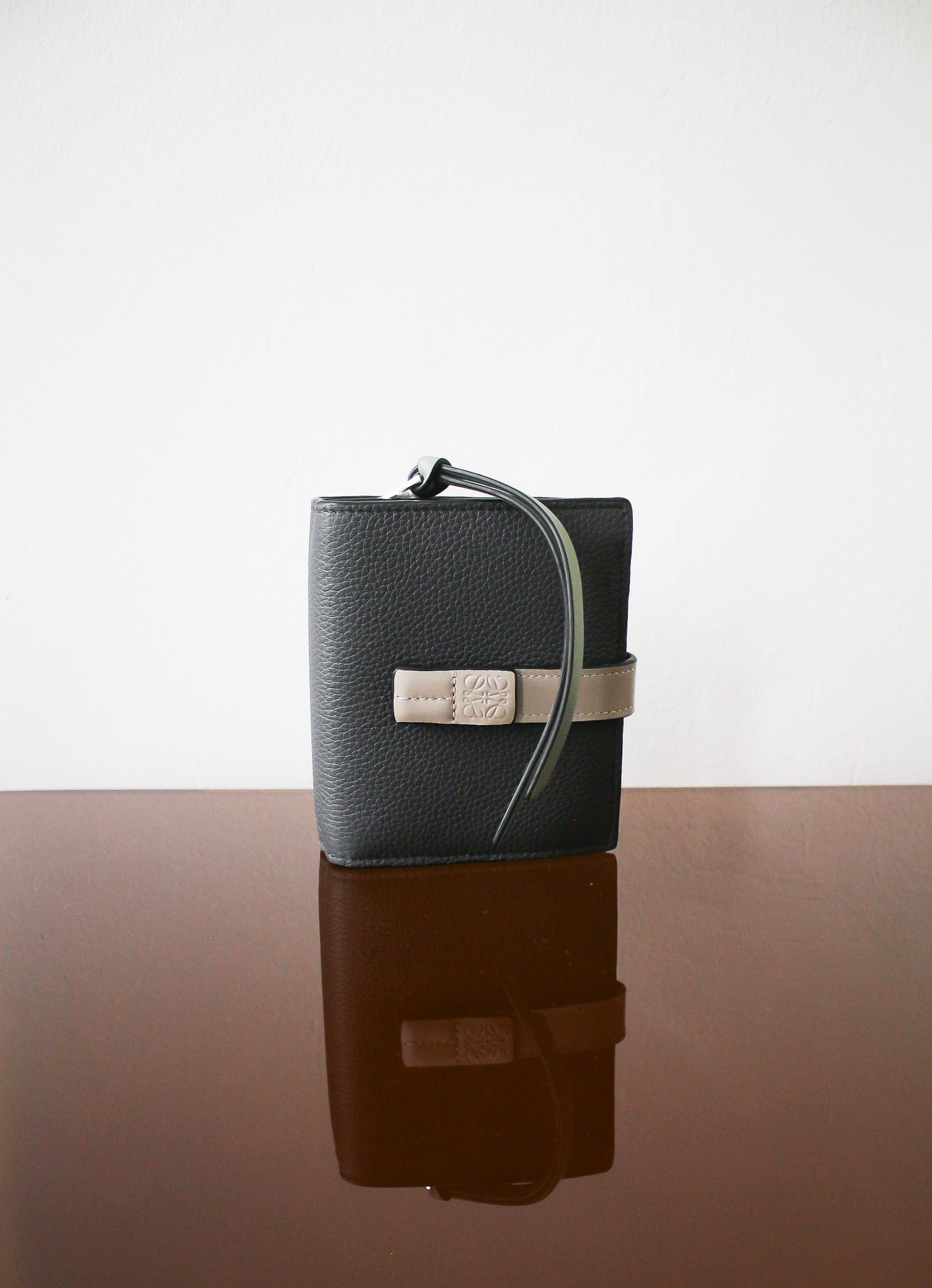 Loewe wallet